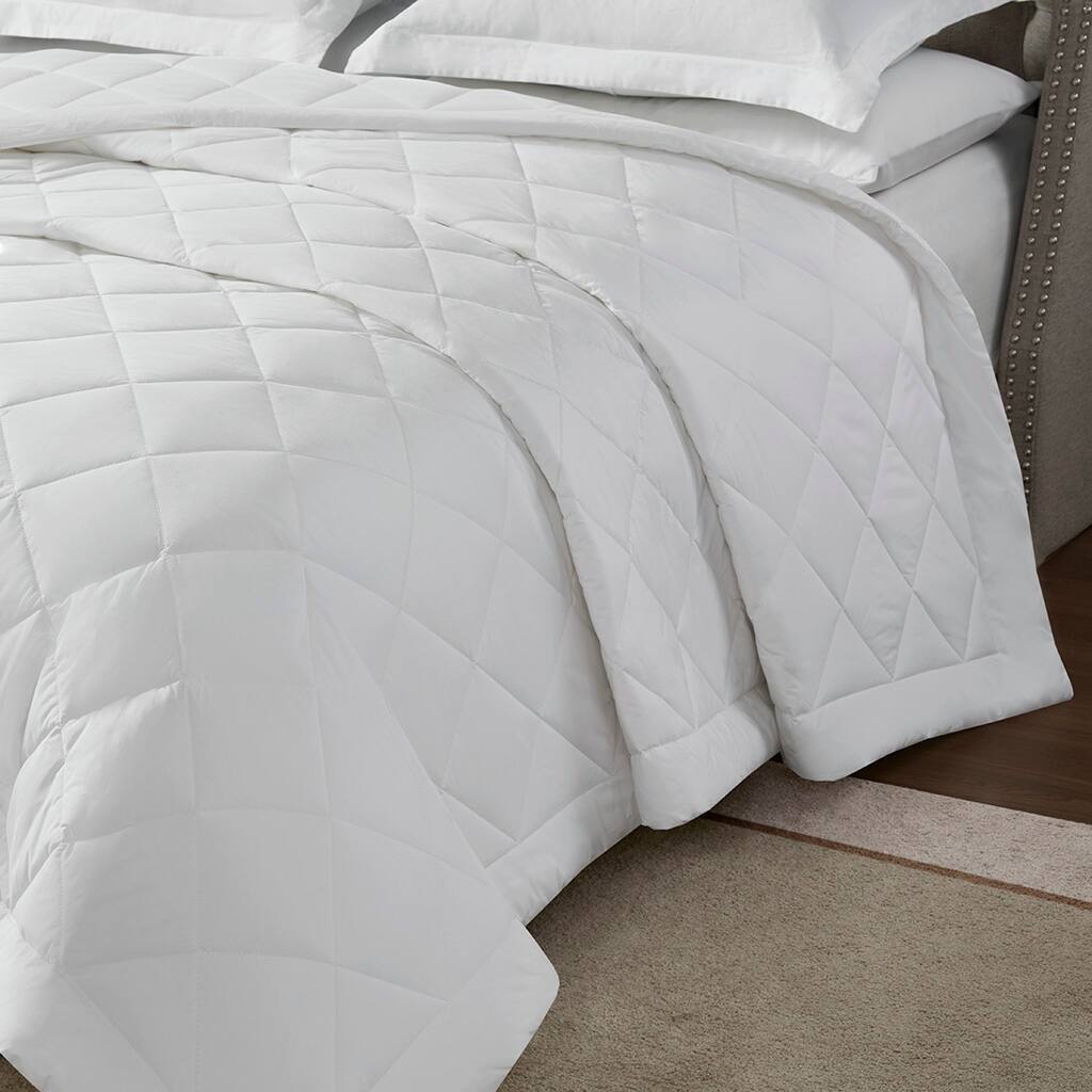 Alt View 3. Gracie Mills - Gracie Mills Serenelle Cotton Premium Blanket - White.