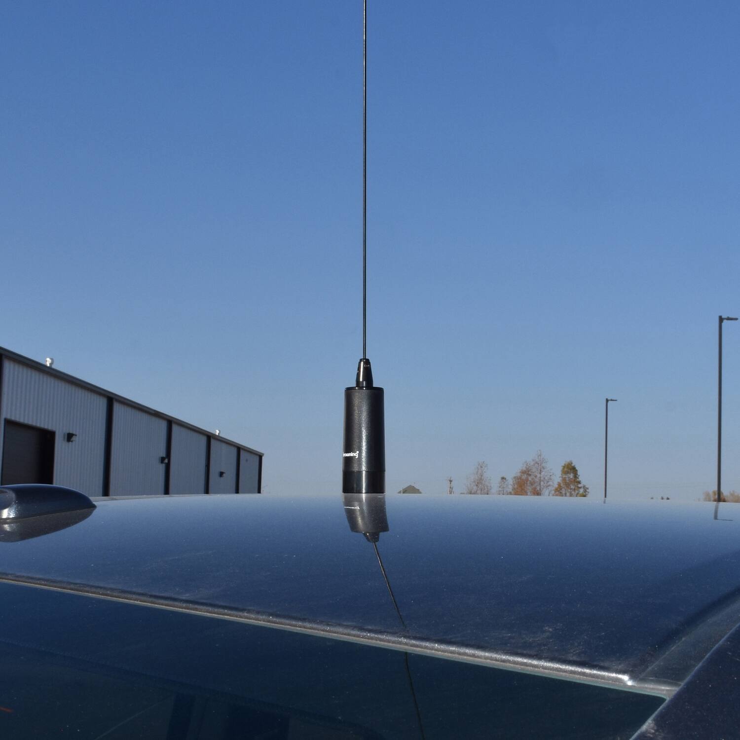 Back. Browning - Browning Br-140-b 200-watt Low-band 26.5 Mhz To 30 Mhz Unity-gain Uhf Antenna With Nmo Mounting (black Base) - Black.