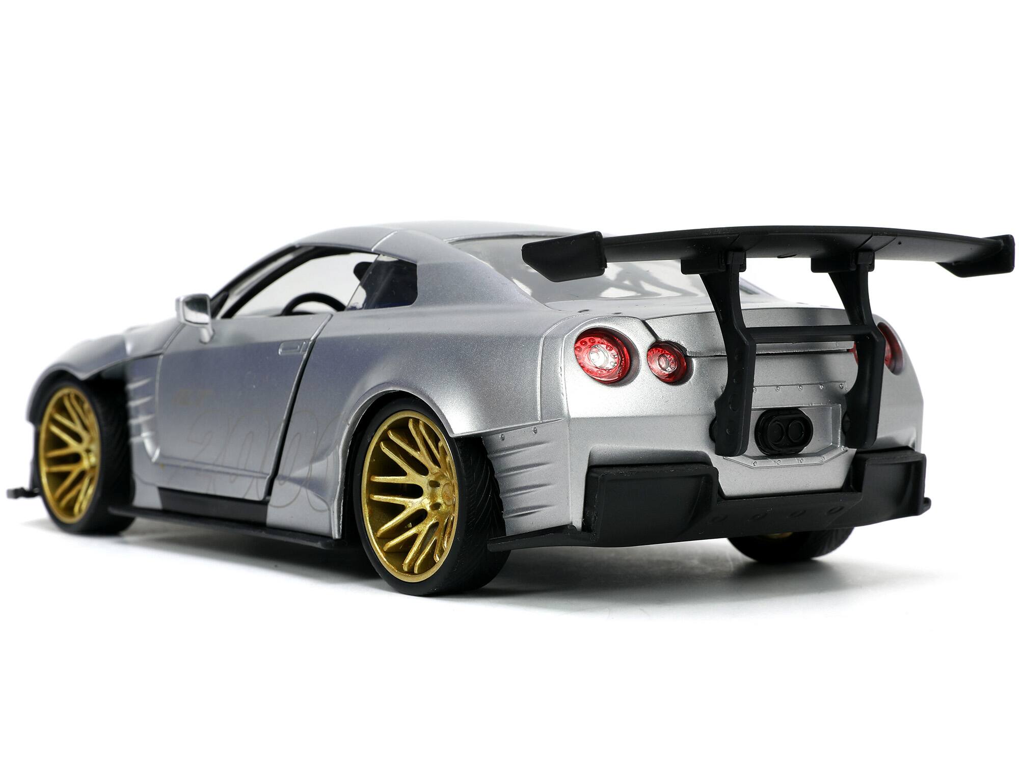 Alt View 3. Jada - 2009 Nissan GT-R (R35) Ben Sopra Silver "I Love the 2000's" Series 1/24 Diecast Model Car by Jada.