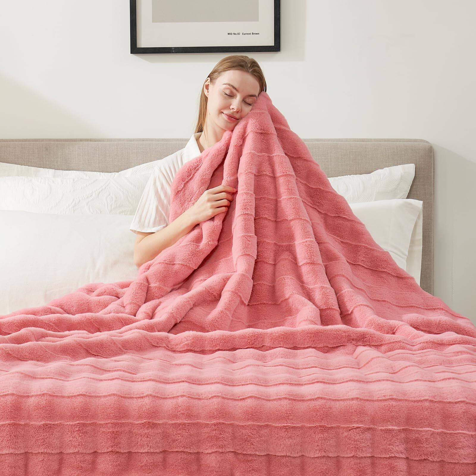 Alchemy Casas - Fluffy Faux Throw Blanket For Couch Warm Soft Beige Blankets Sofa Bed Living Room Inches ULTRA WARMTH AND - Hot Pink Twin(60" x 80")
