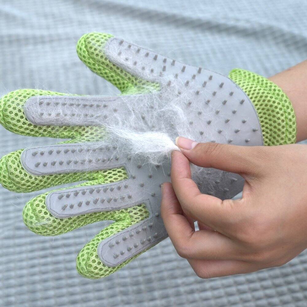 Alt View 2. PetPals - Innovative Grooming Glove.