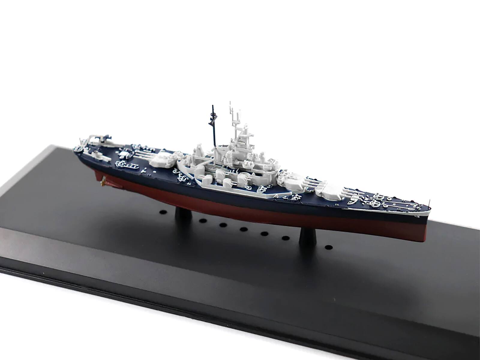 Back. Legendary Battleships - USS Massachusetts BB-59 Battleship (1941) 1/1250 Diecast Model by Legendary Battleships - Multicolor.