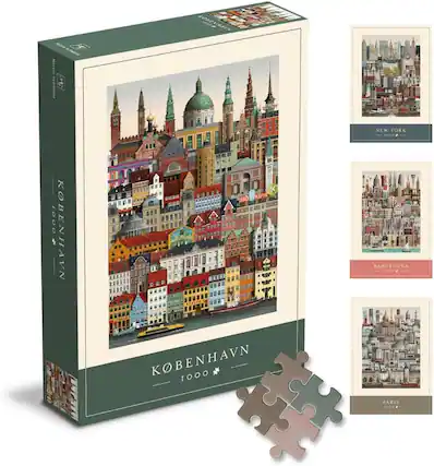 Sure, here is the corrected and grouped text from the image:
---
**Front of the Box:**
- KØBENHAVN
- 1000
**Side of the Box:**
- KØBENHAVN
- 1000
**Top of the Box:**
- Schwarte 1000 KØBENHAVN
- DOD8R KAFPE RAC
- KØBENHAVN 1000
- NEW YORK .N
- BARCELONA 1460
- PARIS 1.06
**Posters:**
- NEW YORK
- BARCELONA
- PARIS
---