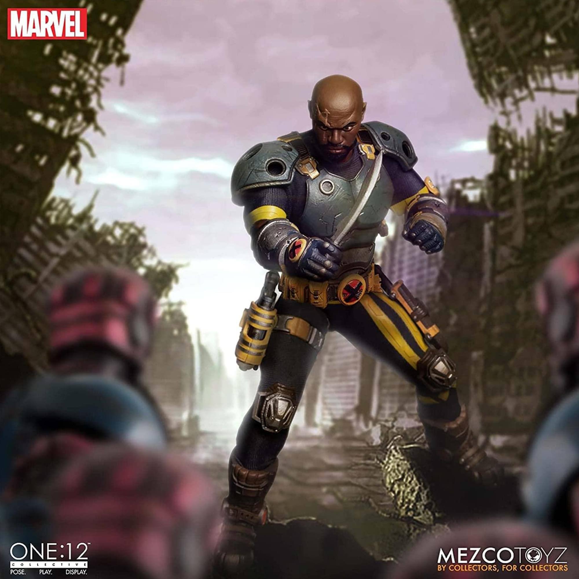MARVEL ONE:12  
POSE PLAY.  
DISPLAY  
MEZCOTOYZ  
BY COLLECTORS, FOR COLLECTORS