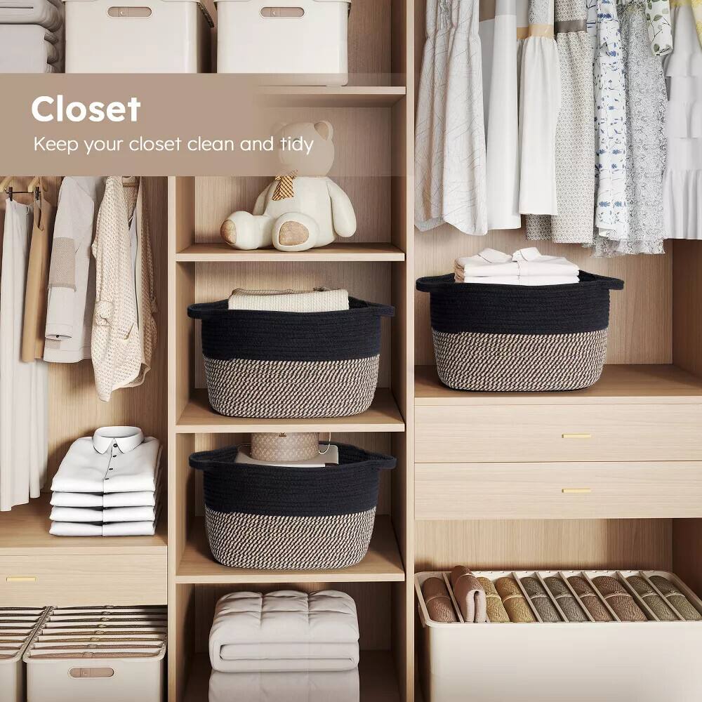 Closet  
Keep your closet clean and tidy