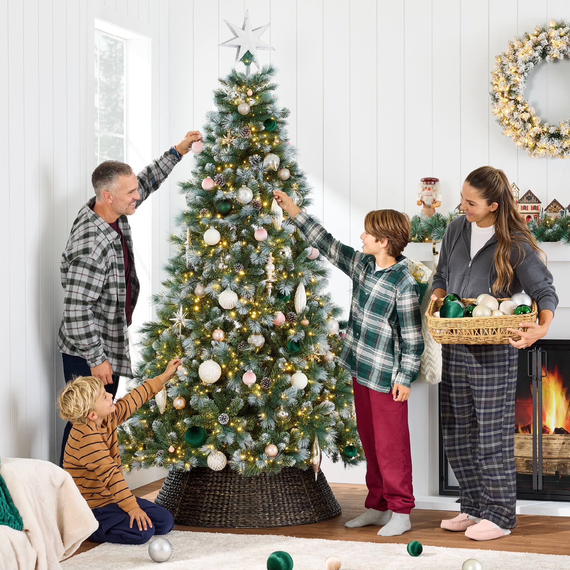 Alt View 4. Best Choice Products - Best Choice Products 4.5ft Pre-Lit Frosted Scotch Pine Christmas Tree w/ 396 Branch Tips, 150 2-in-1 LED Lights - Frosted.