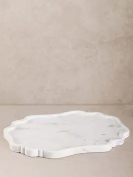 GAURI KOHLI - Cascade Marble Tray - Shades of white