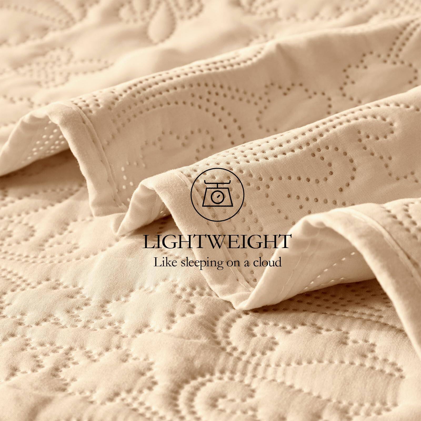 LIGHTWEIGHT  
Like sleeping on a cloud