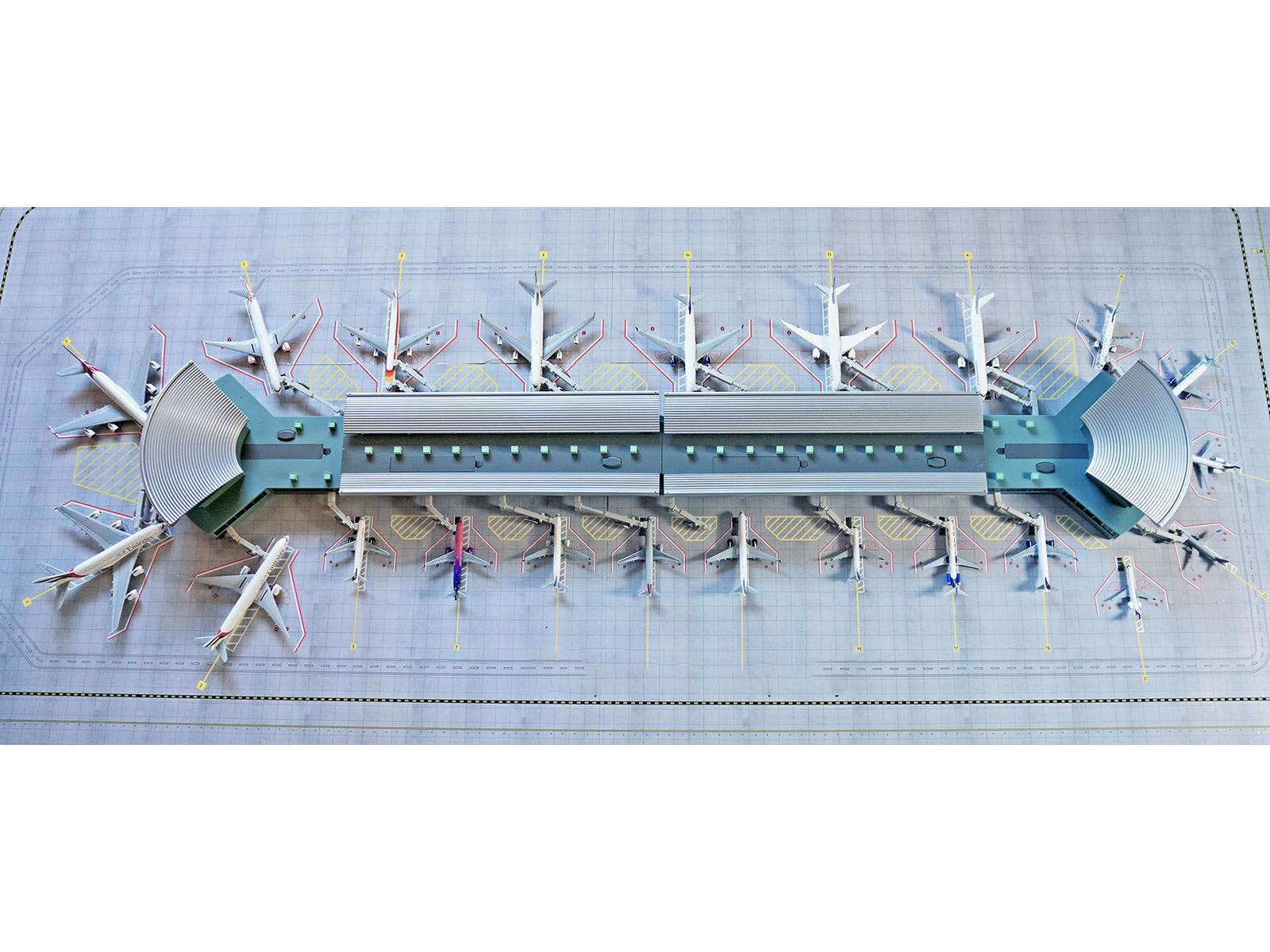 Angle. GeminiJets - Deluxe Airport Mat for 1/400 Scale Models by GeminiJets - Multicolor.