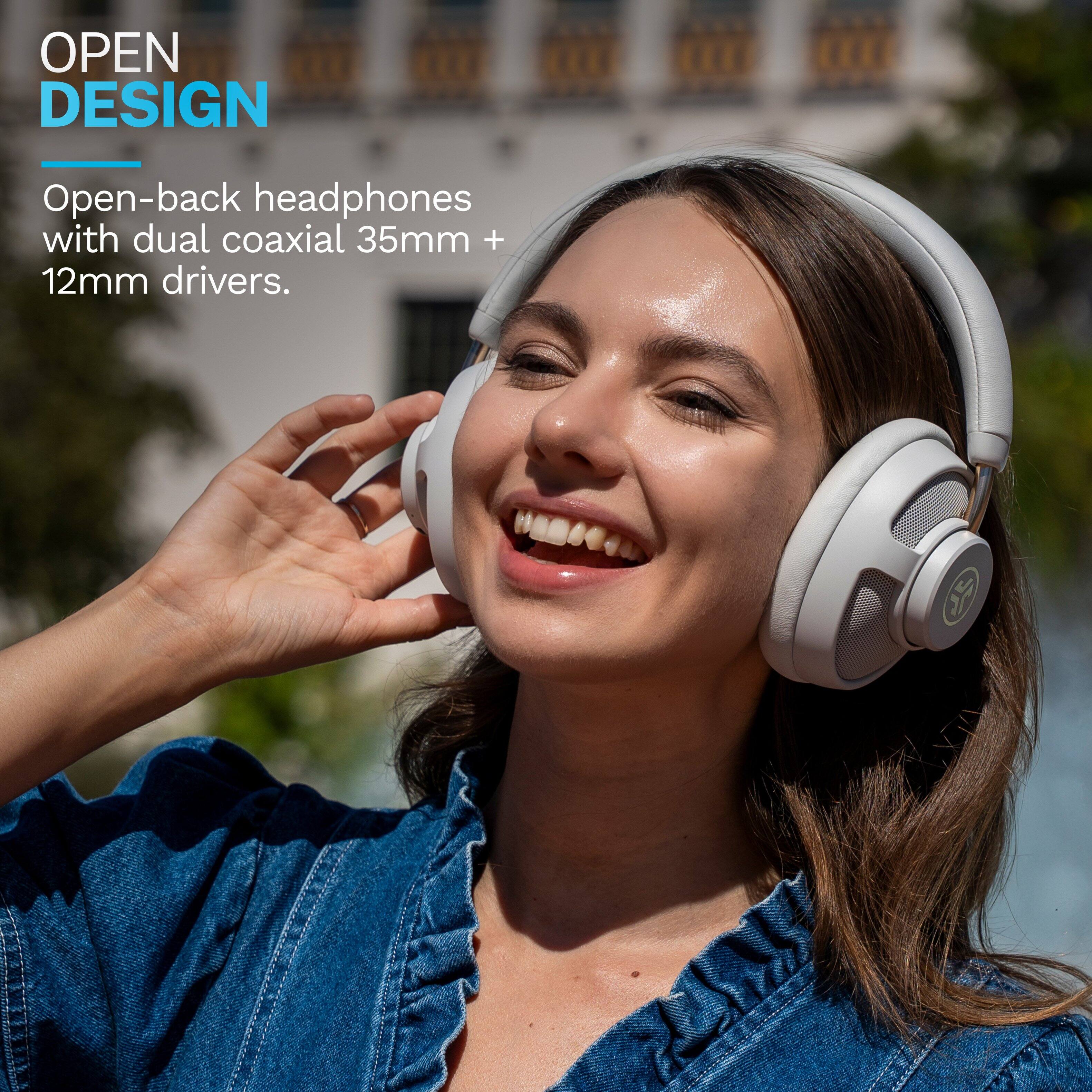 OPEN DESIGN  
Open-back headphones with dual coaxial 35mm + 12mm drivers.