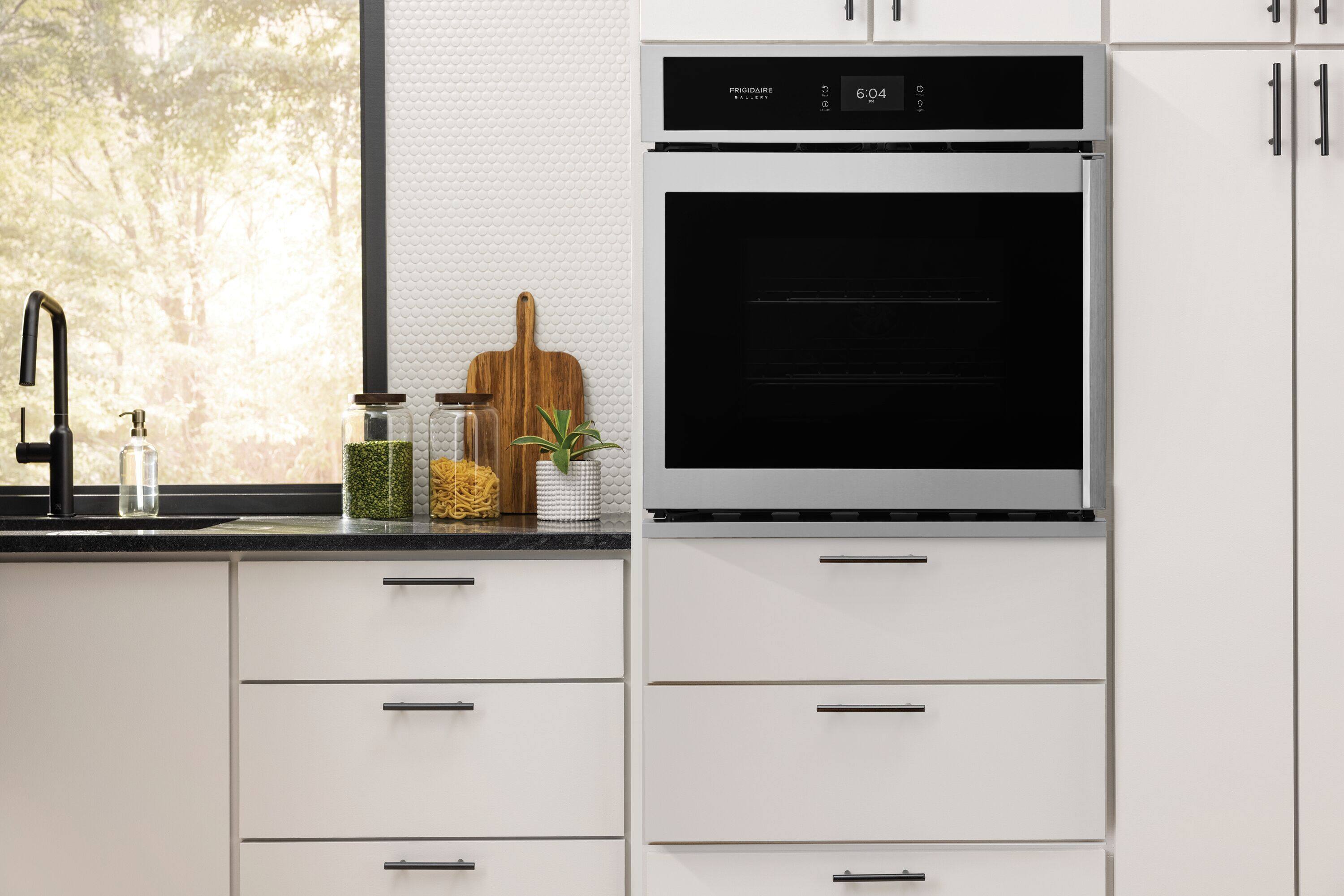 FRIGIDAIRE  
6:04  
1 1