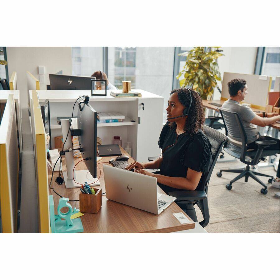 Alt View 1. HP - Poly Blackwire 3220 Stereo USB-C Headset +USB-C/A Adapter - Stereo - USB Type C, Mini-phone (3.5mm) - Wired - 32 Ohm - Black.