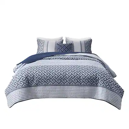 Front. Gracie Mills - Gracie Mills Theodore 4-Piece Reversible Jacquard Quilt Set with Throw Pillow - Navy.