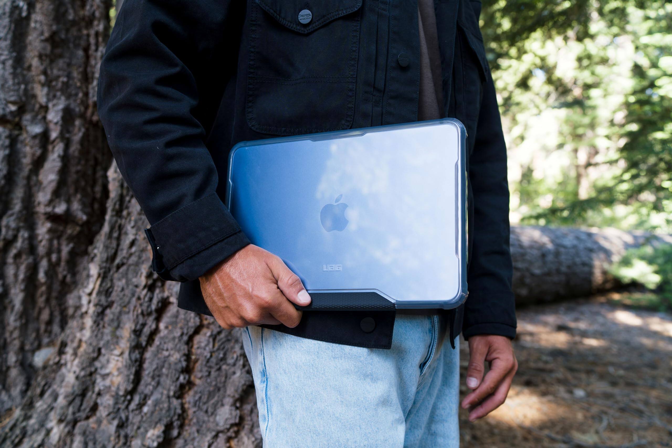 Alt View 1. UAG - MacBook Neo Case 13" 2026, Slim & Clear Protective Cover, Rugged Scratch Resistant Armor Shell with Non-Slip Grip, Plyo - Ice.