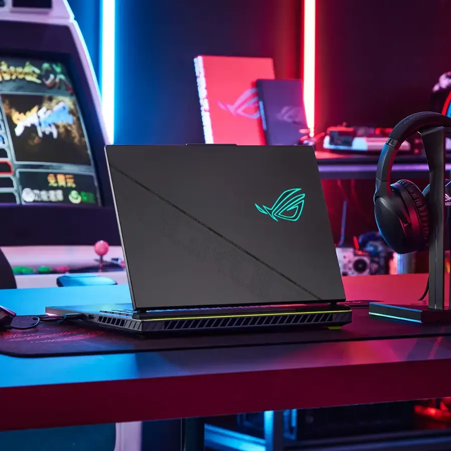 Alt View 5. ASUS - ROG Strix G16 16” 240Hz QHD Gaming Laptop - Intel Core i9-14900HX with 16GB Memory - NVIDIA GeForce RTX 4060 - 1TB SSD - Eclipse Gray.