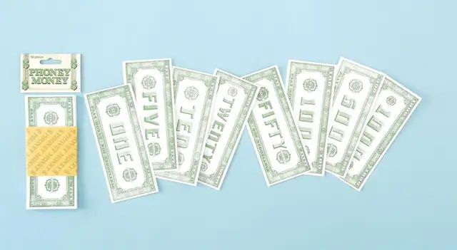 50 pieces PHONEY MONEY
$ $ $ PHO SPHONEY PHONEY PHONEY ONEY MONT MONEY MONEY MONEY EY $ $ $ XR
SFIVES 1000 TED TWENTY FIFTYE 100 $5000 1 EUO D I A