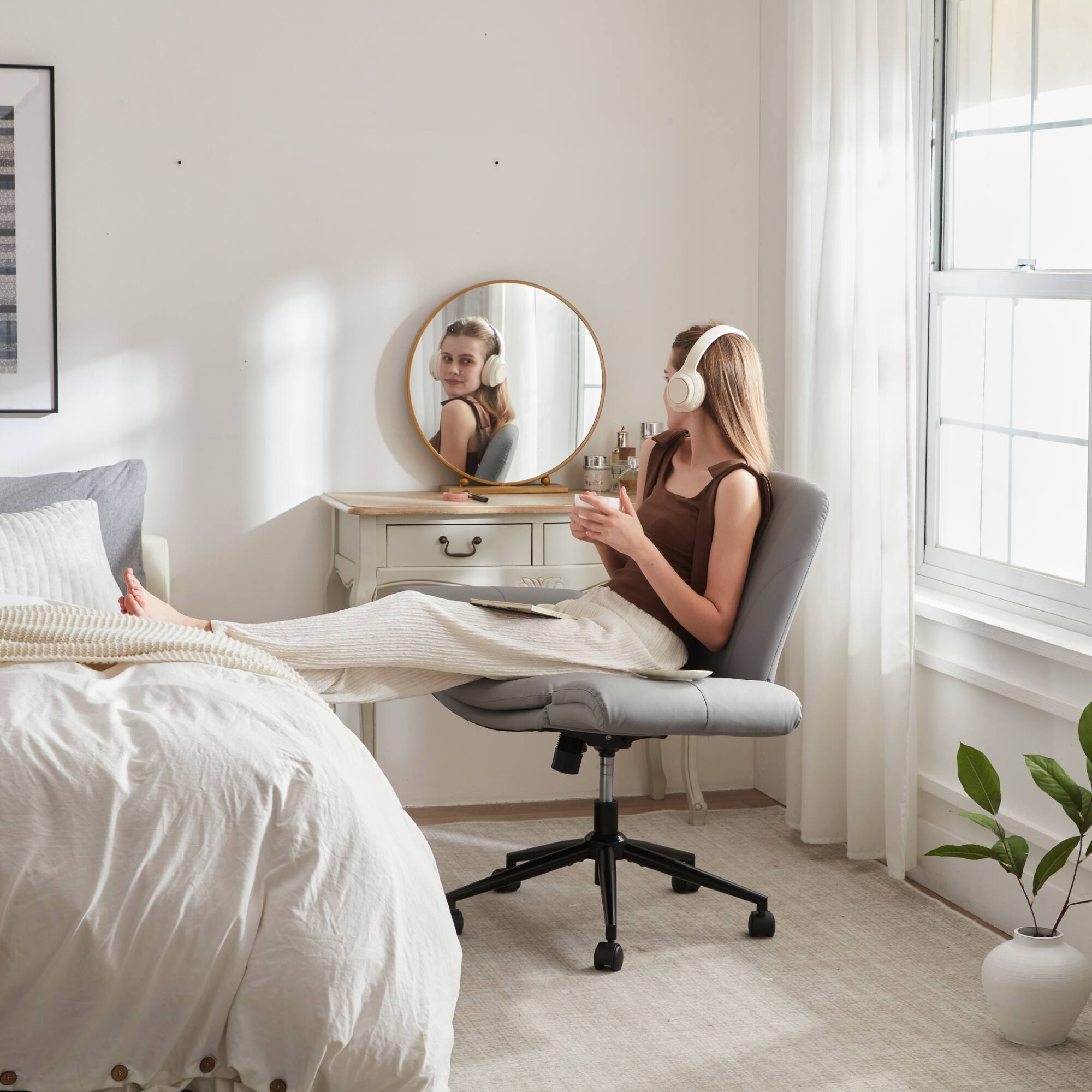 Alt View 3. Dowinx - Criss Cross Chair with Five-Level Adjustable Arms and Wheels, Comfortable Ergonomic PU Leather Swivel Vanity Chair - Grey.