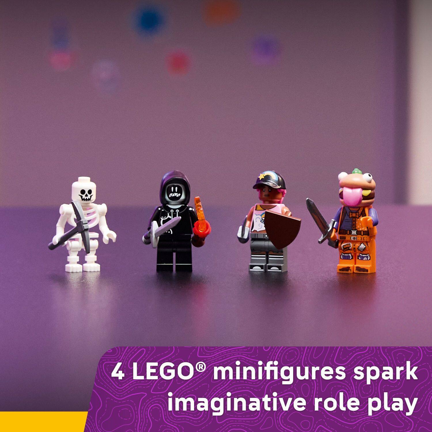 I believe the text on the image is already correct. It reads: "4 LEGO minifigures spark imaginative role play."