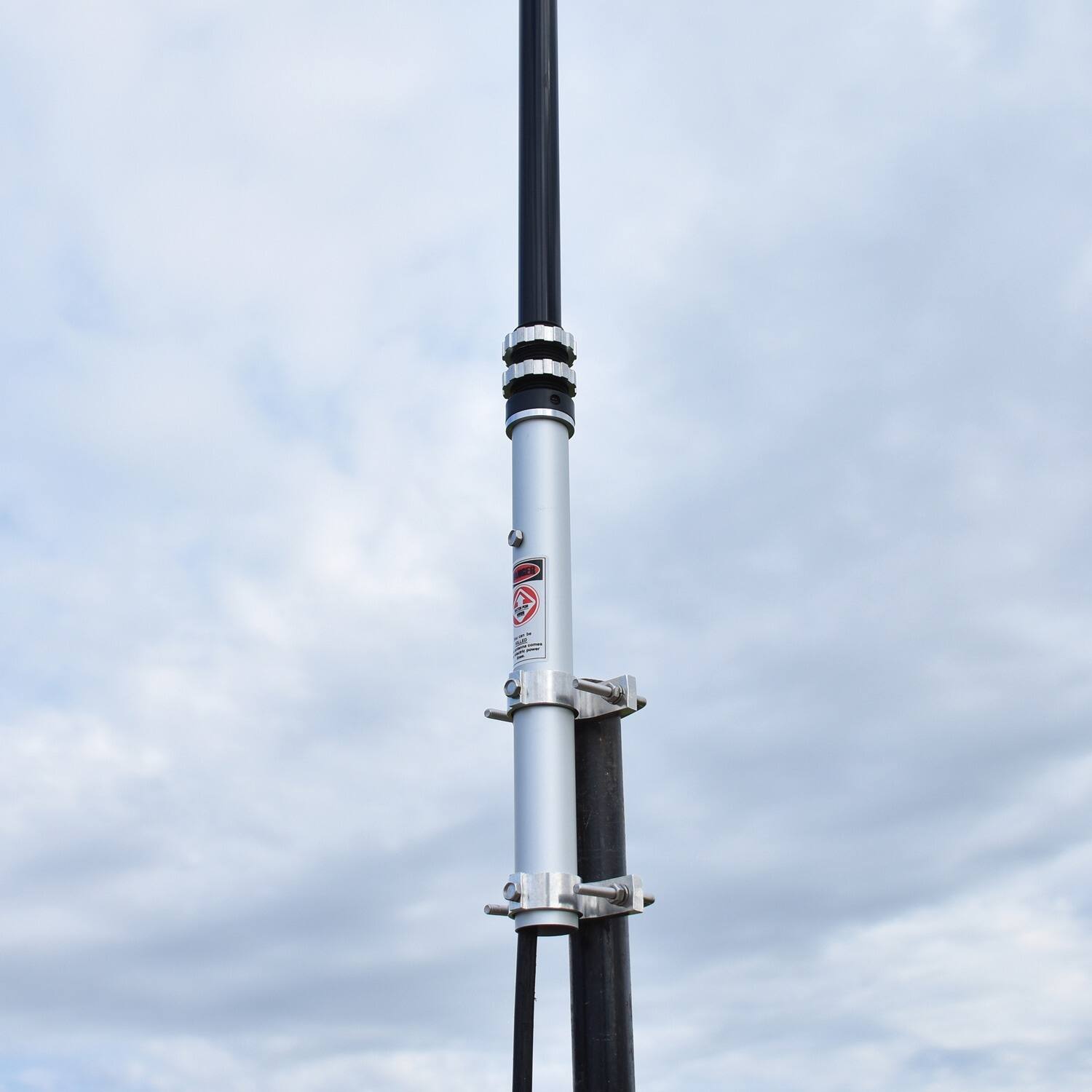 Left. Tram - Tram 1498-b 18-foot Black Cb Base Antenna With 26 Mhz To 31 Mhz 5.75 Dbd Gain - Black.
