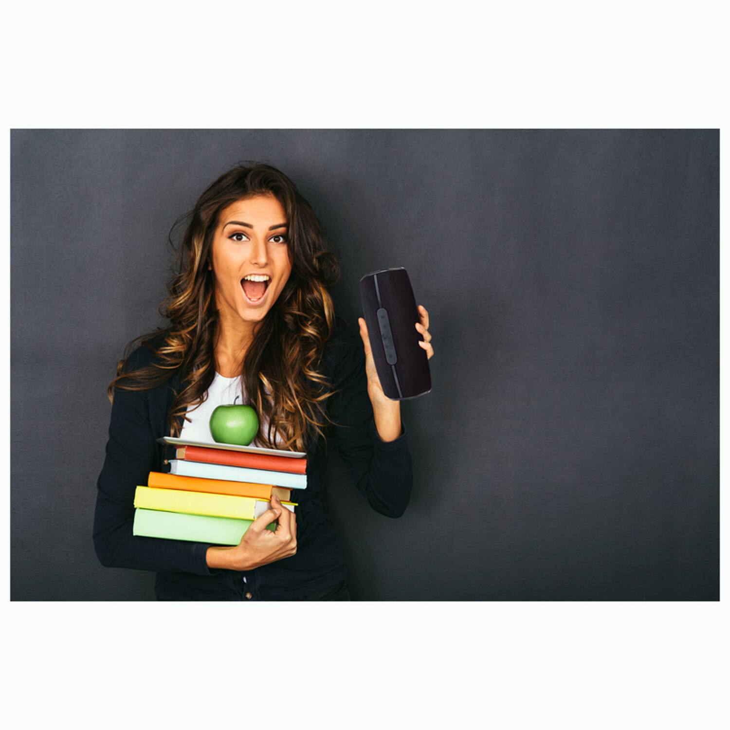 Angle. iLive - iLive Wireless Bluetooth Weather Resistant Portable Speaker.