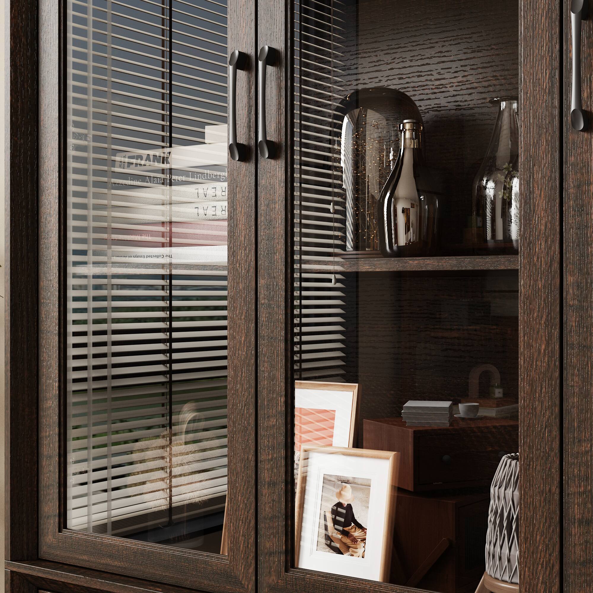 FRANK  
Architect Lindberg  
REAL  
REAL