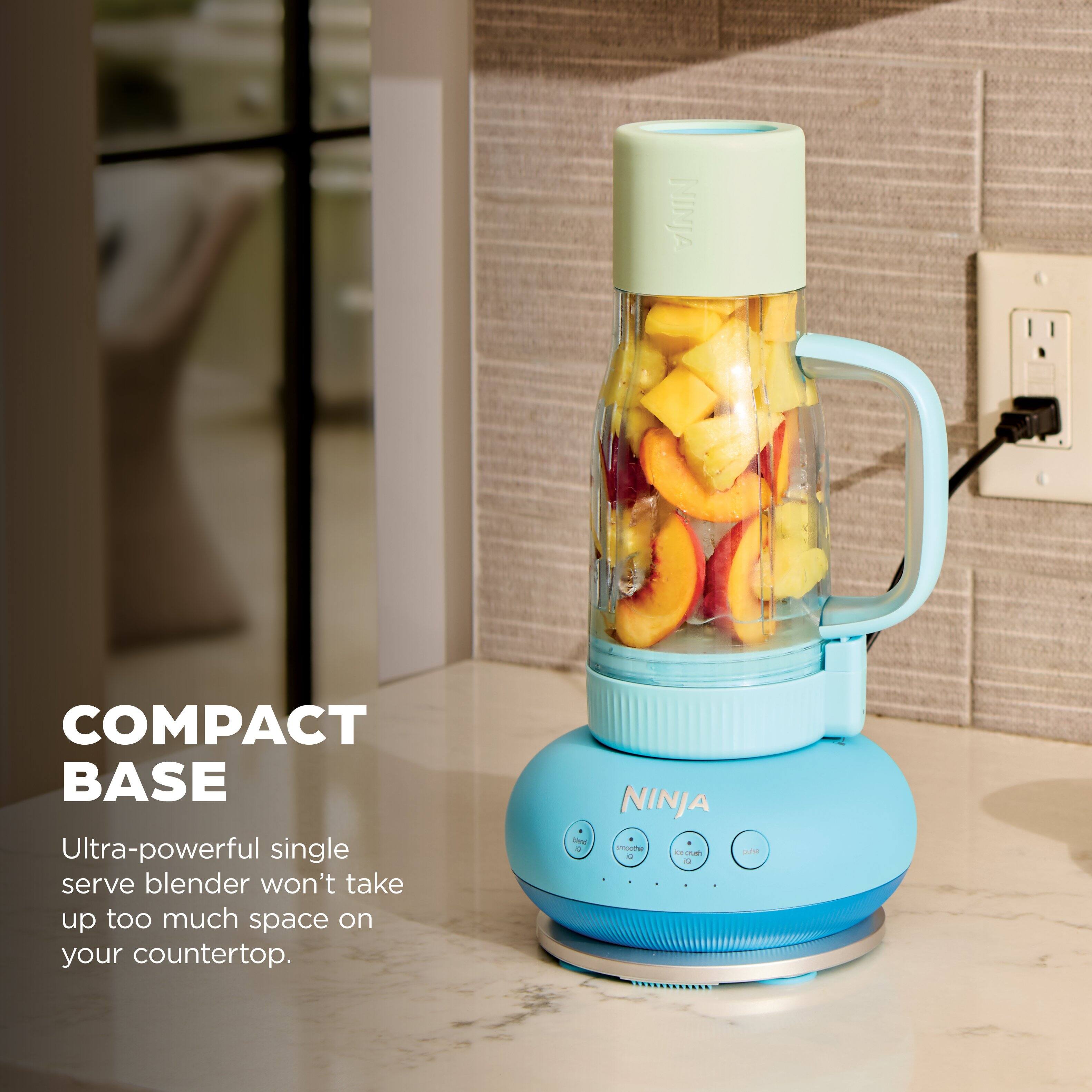 COMPACT BASE

Ultra-powerful single serve blender won't take up too much space on your countertop.