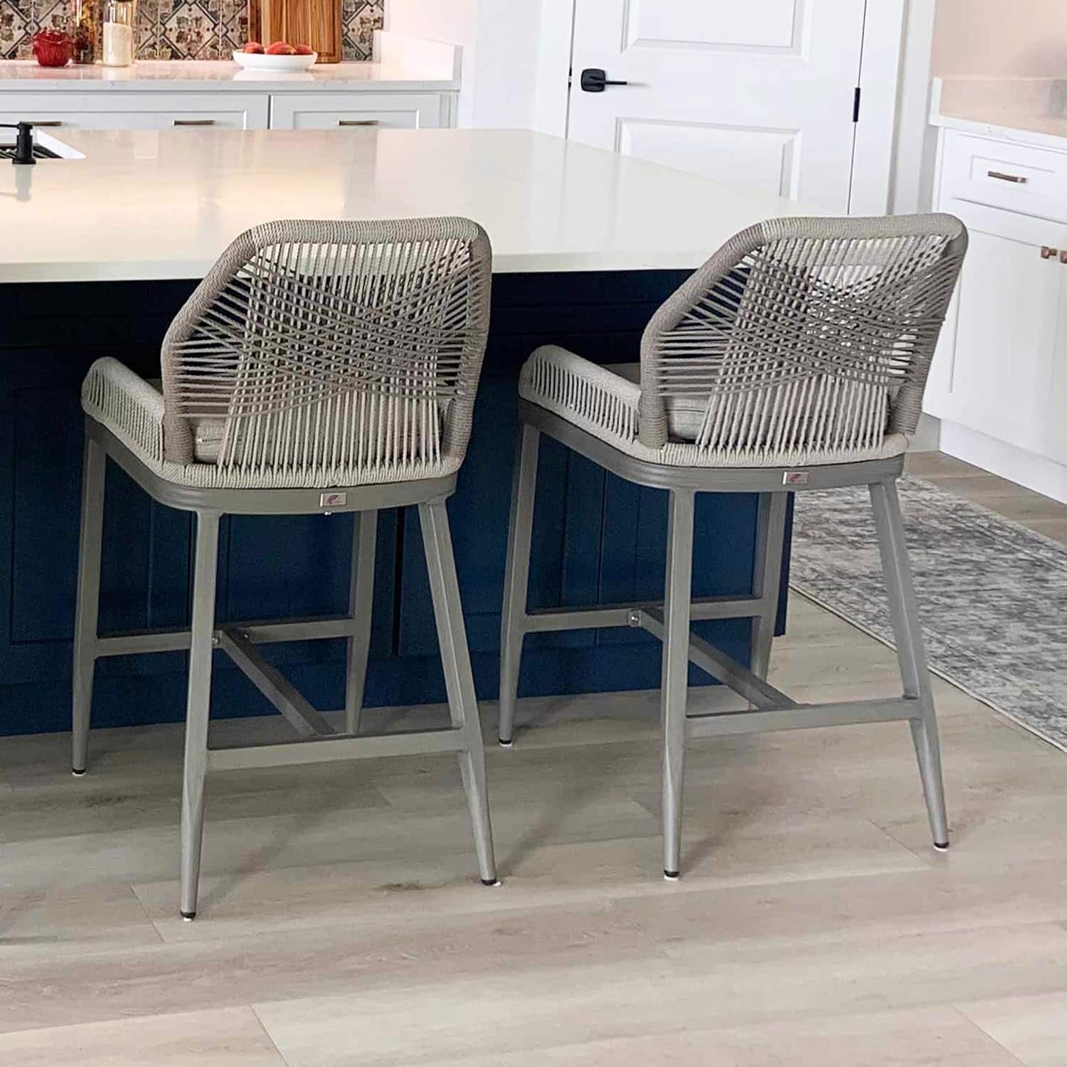 PURPLE LEAF - Outdoor Bar Stool Set of 2, Wicker Rattan Bar stools with Back Aluminum Outside Garden Patio Bar Chairs - Light Grey-twill-Counter Height