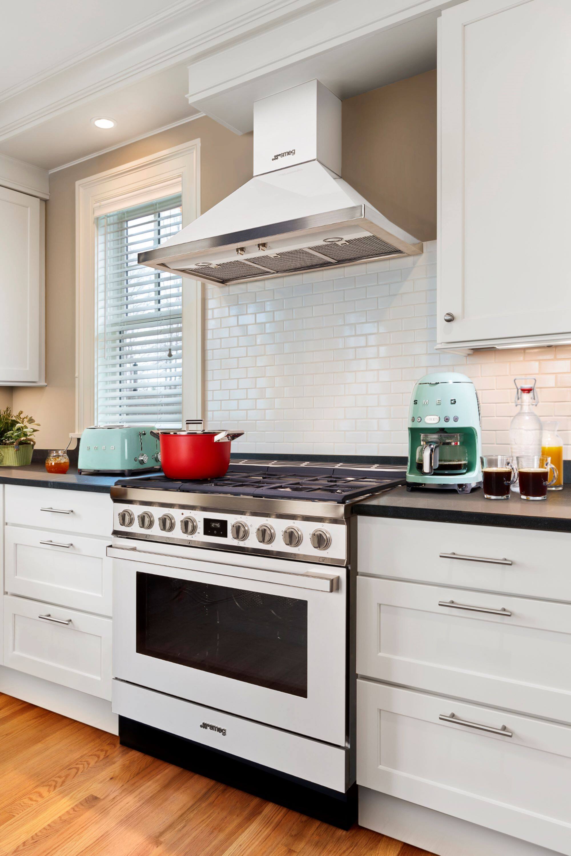 Alt View 1. SMEG - DCF02 Drip 10-Cup Coffee Maker - Pastel Green.