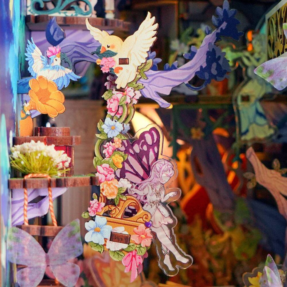 Left. 3D Puzzle - DIY 3D Book Nook Kit: A Midsummer Night's Dream 206pcs.