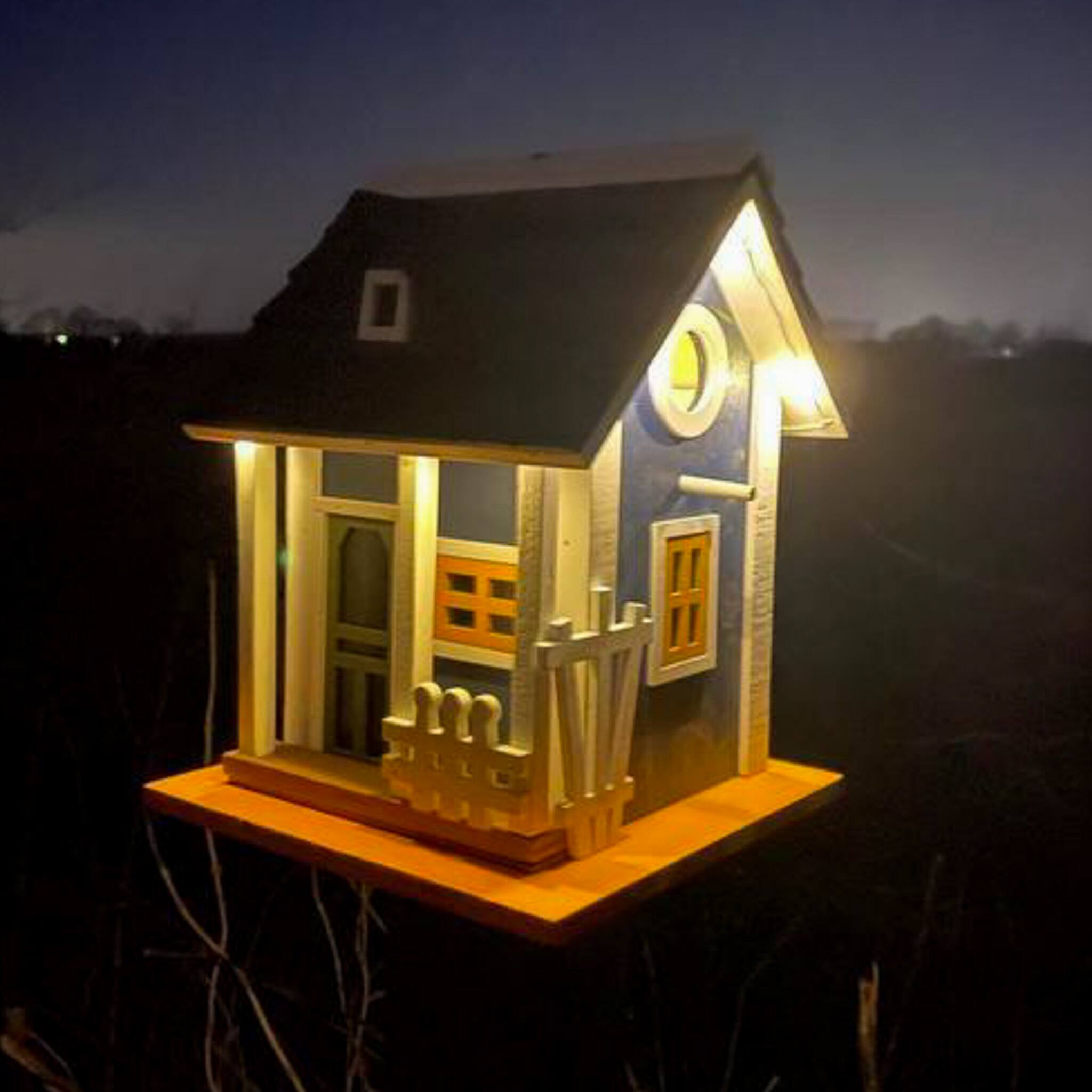 Alt View 5. Sunnydaze - 9.25 in Wooden Cozy Home Birdhouse with Solar LED Light - Midnight Blue.