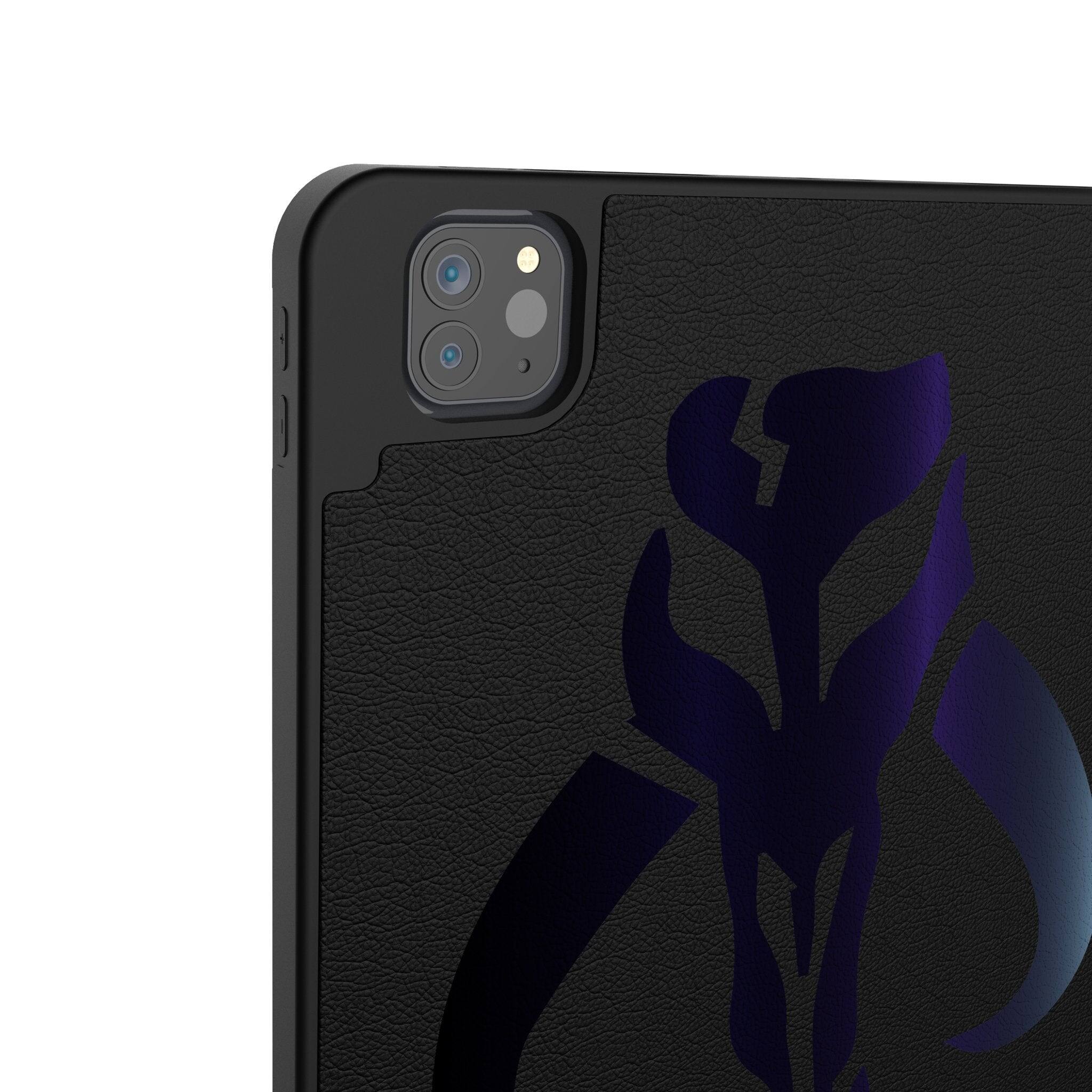 Left. Keyscaper - Star Wars: The Empire Strikes Back Portrait Collage Tablet Case - Apple iPad (10th Gen) - Boba Fett.