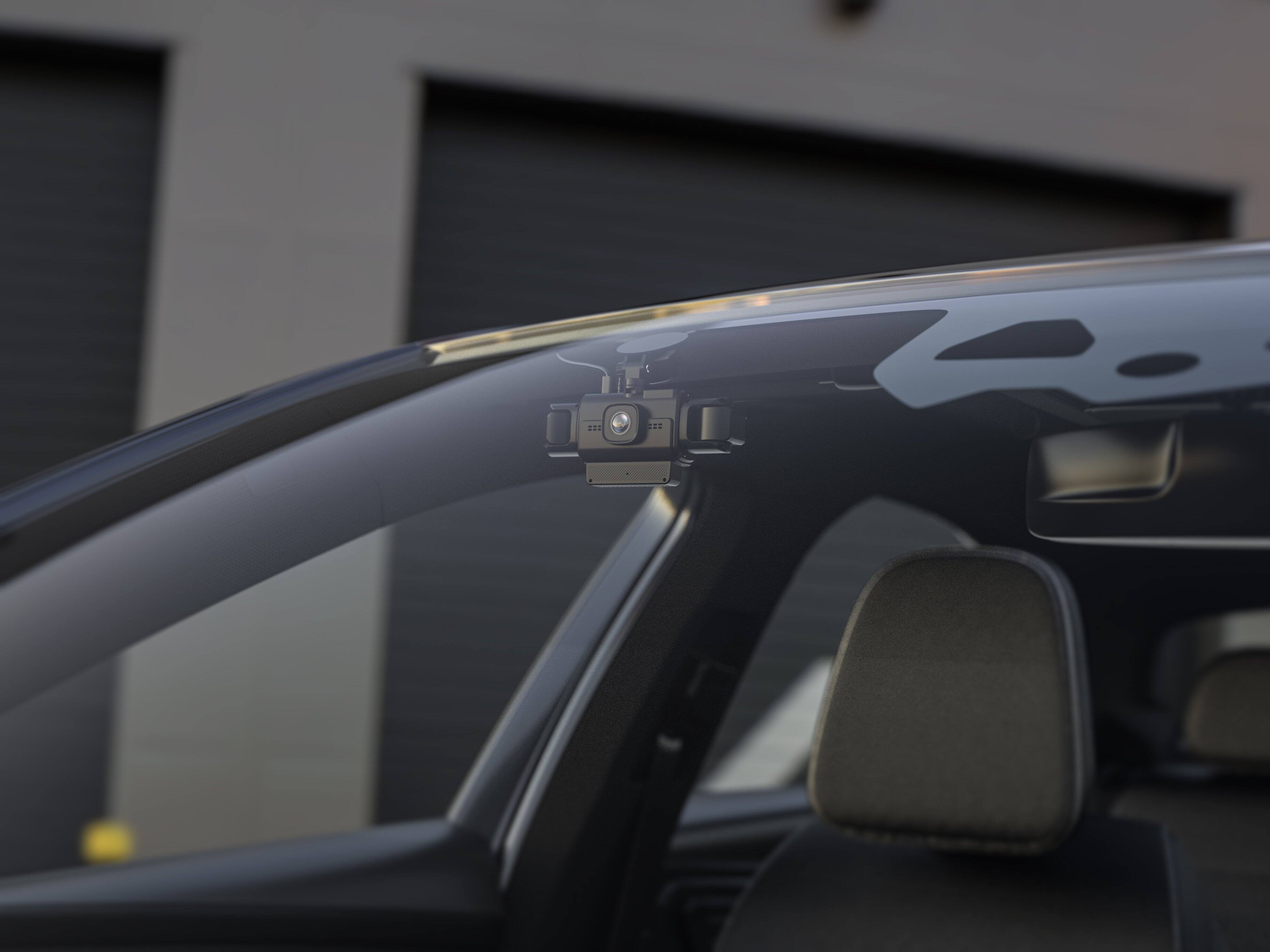 Alt View 7. Rexing - R4-RD Dash Cam All-Around 1080p, Built-in 360° Motion Parking Monitor, GPS, App Control for Windows, MAC OS and iPhone - Black.