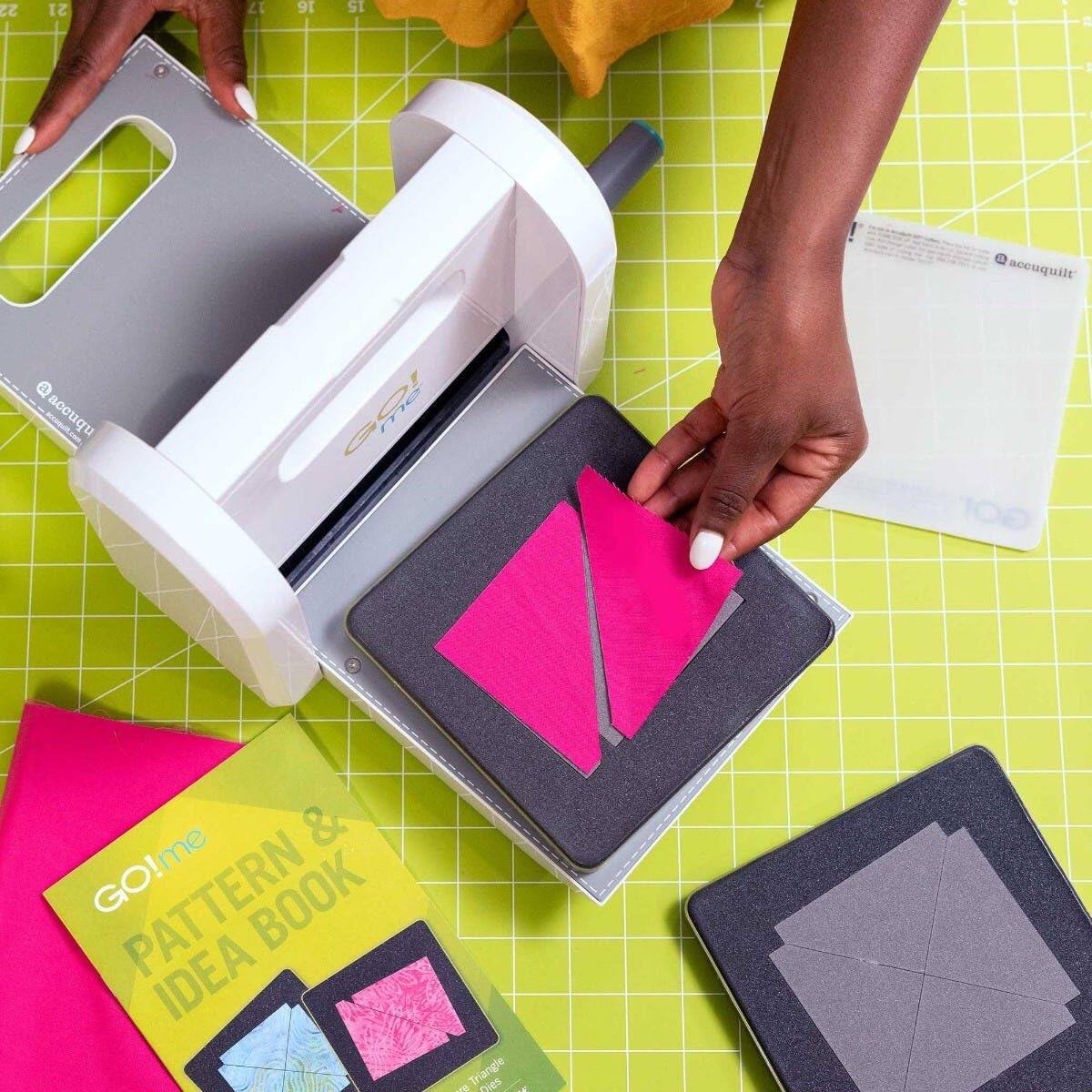 22 21 17 16 15  - - - a I I accuquilt a accuqu G me 100 & GO!me PATTERN BOOK IDEA - Triangle e -