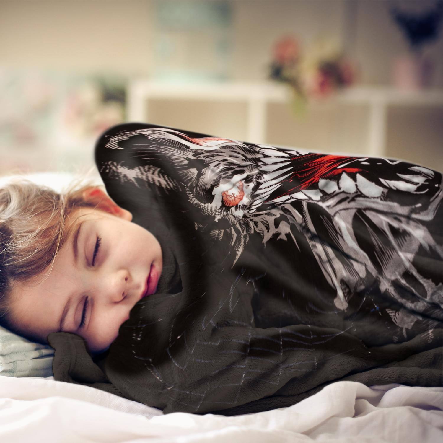 Alt View 3. Surreal Entertainment - Marvel Venom Lightweight Fleece Throw Blanket | 45 x 60 Inches - Black.