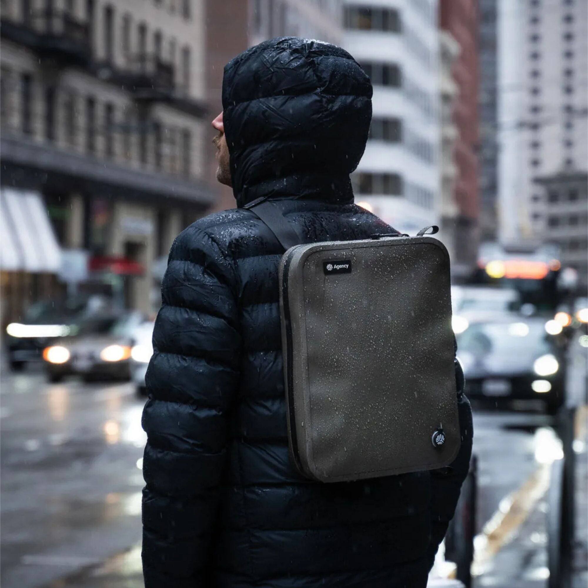 Alt View 10. Agency - Guide Complete Set - Lifeproof Waterproof Anytime Bags for Laptop and More - Onyx Black.