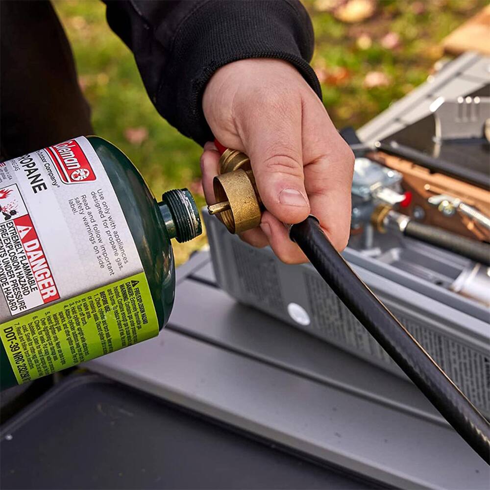 Sure, here is the corrected and grouped text from the image:

---

**Morton's Propane Company**

**PROPANE**

**DANGER:**

**FIRE/EXPLOSION HAZARD**

**Use only with approved appliances.**

**Read label warnings and follow instructions.**

**Designed for use with appliances.**

**Contains flammable gas.**

**Check for leaks before use.**

**Attach cylinder to appliance.**

**Do not use if cylinder is damaged.**

**DOT-39 0039-2222**

**Contains:**

**PROPANE**

**PLUS OXIDE**

**DANGER:**

**FIRE/EXPLOSION HAZARD**

**Keep cylinder upright.**

**Do not store near heat or open flame.**

**Do not use if cylinder is damaged.**

**Check for leaks before use.**

**Attach cylinder to appliance.**

**Do not use if cylinder is damaged.**

**DOT-39 0039-2222**

---

This text is grouped and corrected for clarity and readability.