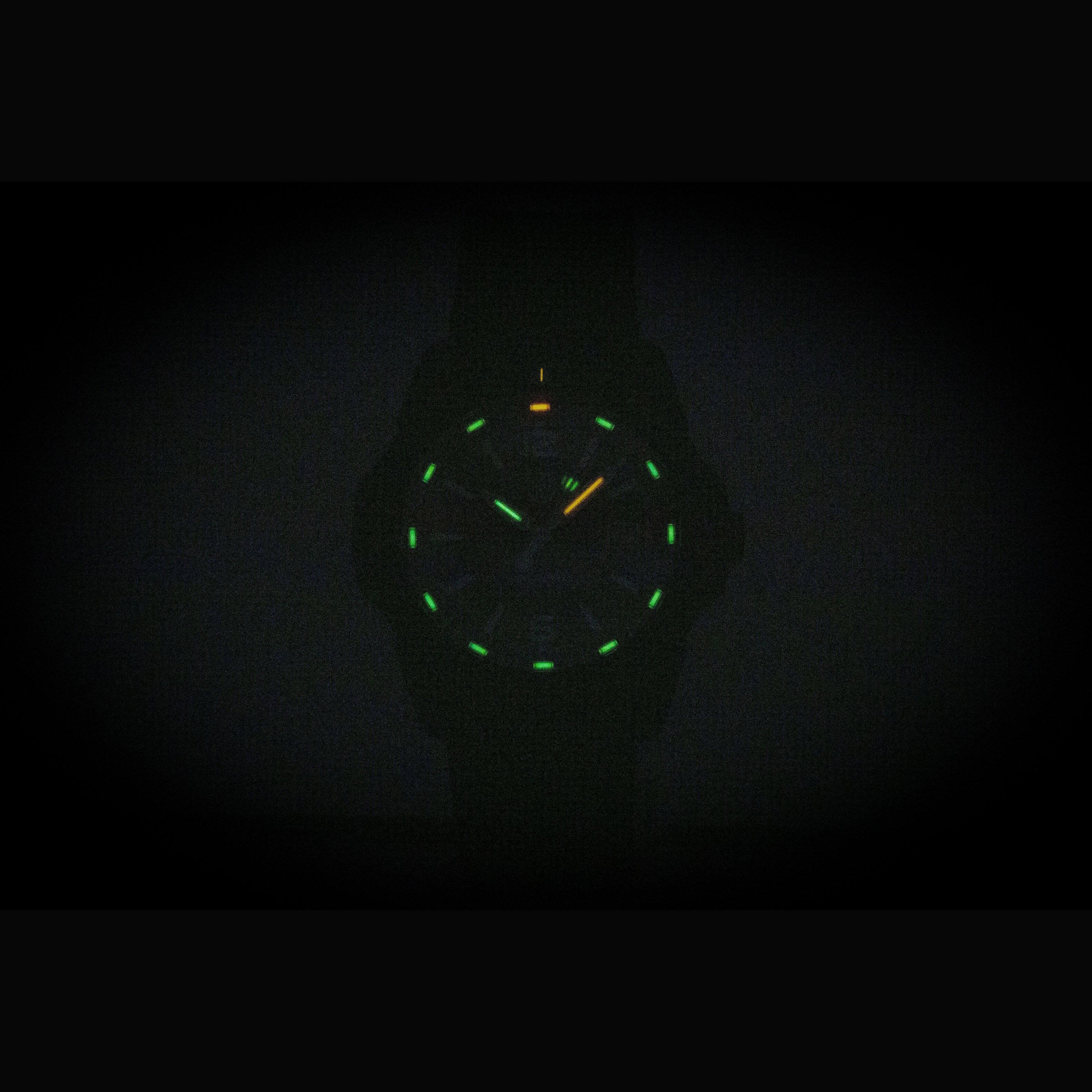 Angle. Luminox - Pacific Diver Rubber Strap Red Sunray Dial Quartz Diver's XS.3135.B 200M Men's Watch - Black.