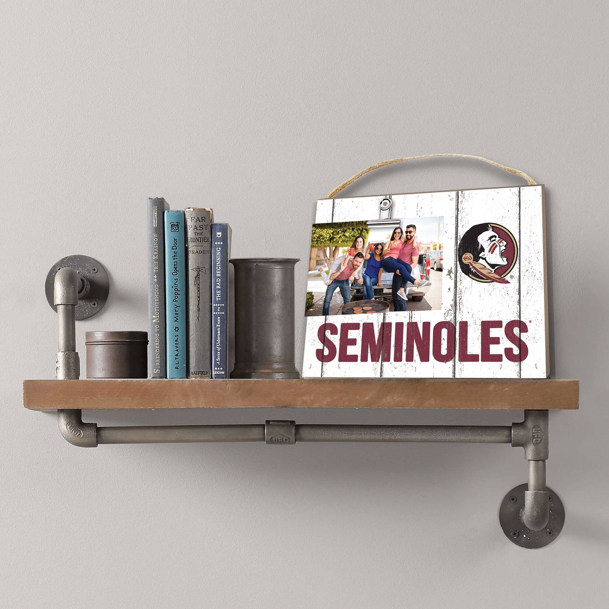 SHON E: P XAEDERITO an AR PAST THE UNTIE Door ... LAINES the Opensthe Opens DNINNIDH BAD Poppir THE T Mary O.. Enan o Vataaos LTRATERS - ! I SEMINOLES UBC BE