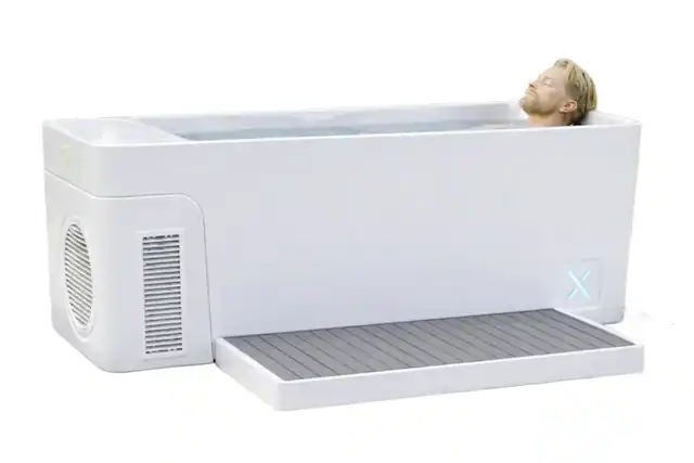 Front. Echelon - Smart Cold Plunge Tub with Heating & Cooling, LED Lights & 3-Stage Filtration - White.