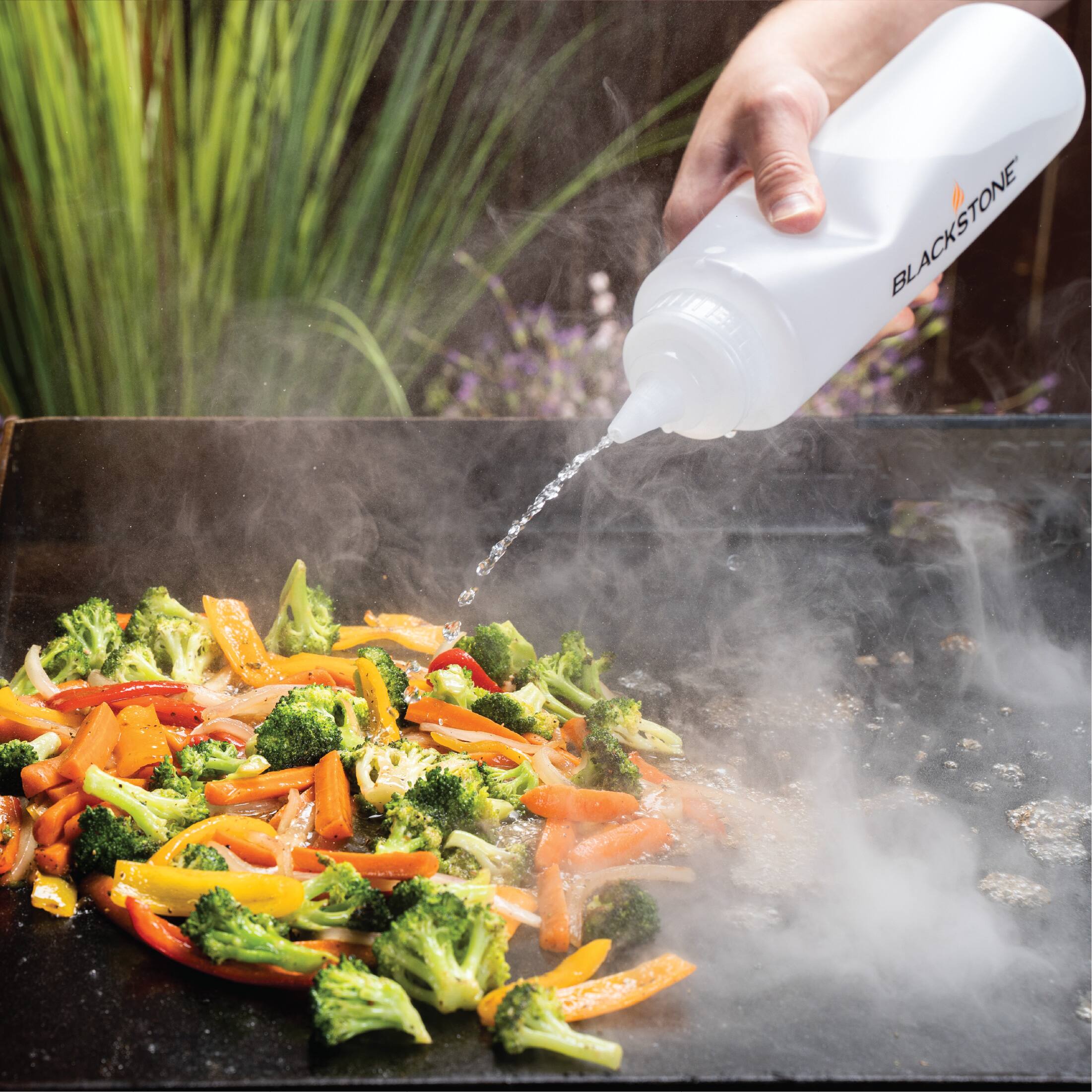 Alt View 14. Blackstone - 2-Pack 32oz Plastic Squeeze Bottles with Lockable Lids - Clear.