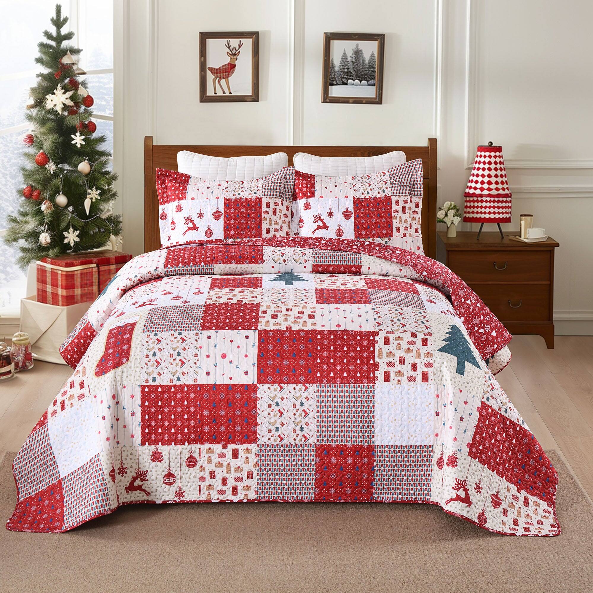 Front. MarCielo - MarCielo 3 Pcs Christmas Themed Holiday Polyester Patchwork Quilt Bedspread Set - Red.