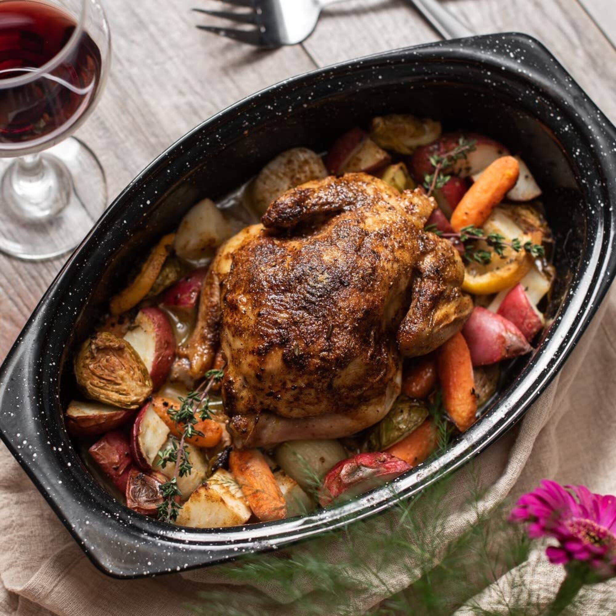 Alt View 4. Granite Ware - Granite Ware 13-Inch Covered Oval Roaster - Speckled Black - Speckled Black.