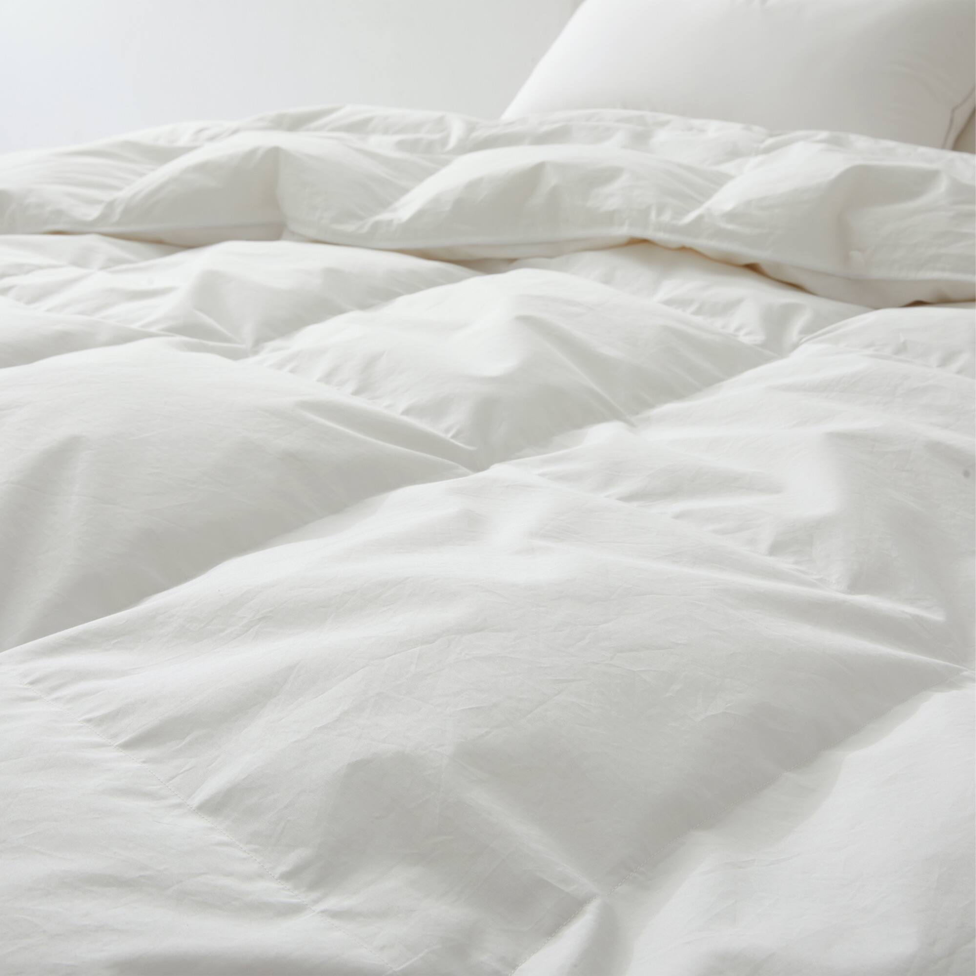 Back. Puredown - Puredown Luxurious 800 Fill Power 100% Organic Cotton 90% Down Comforter Duvet Insert, Lightweight, King - Lightweight.