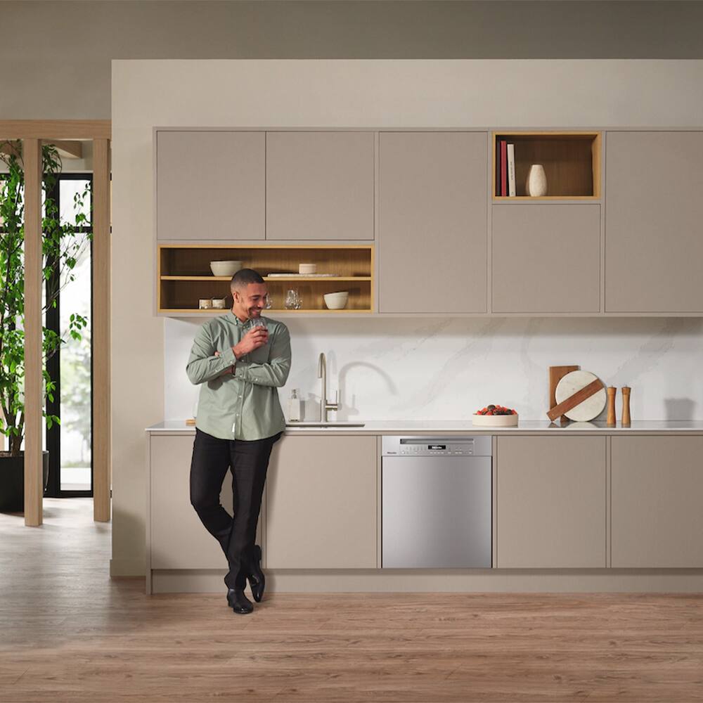 Alt View 2. Miele - G 7216 SC 24" Dishwasher - Clean Steel.