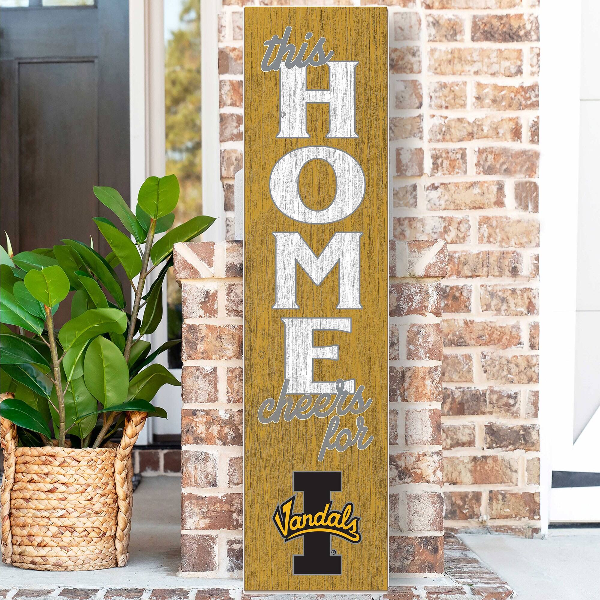 this HOME cheers for Vandals