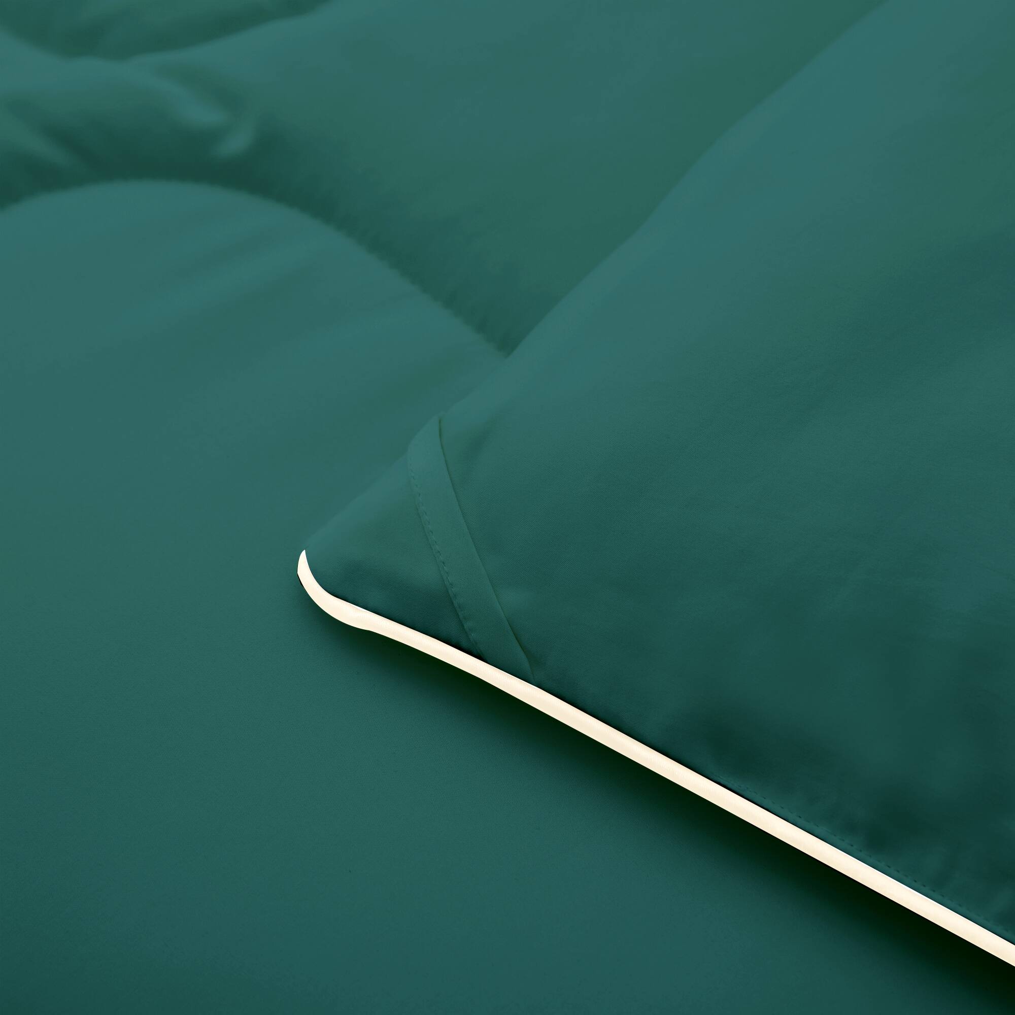 Back. Peace Nest - Peace Nest Lightweight Cool-Touch Satin Comforter Sets with Pillowcases - Green.