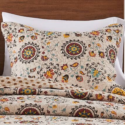 Front. BreeBe - Andorra Sham Standard - Multi.