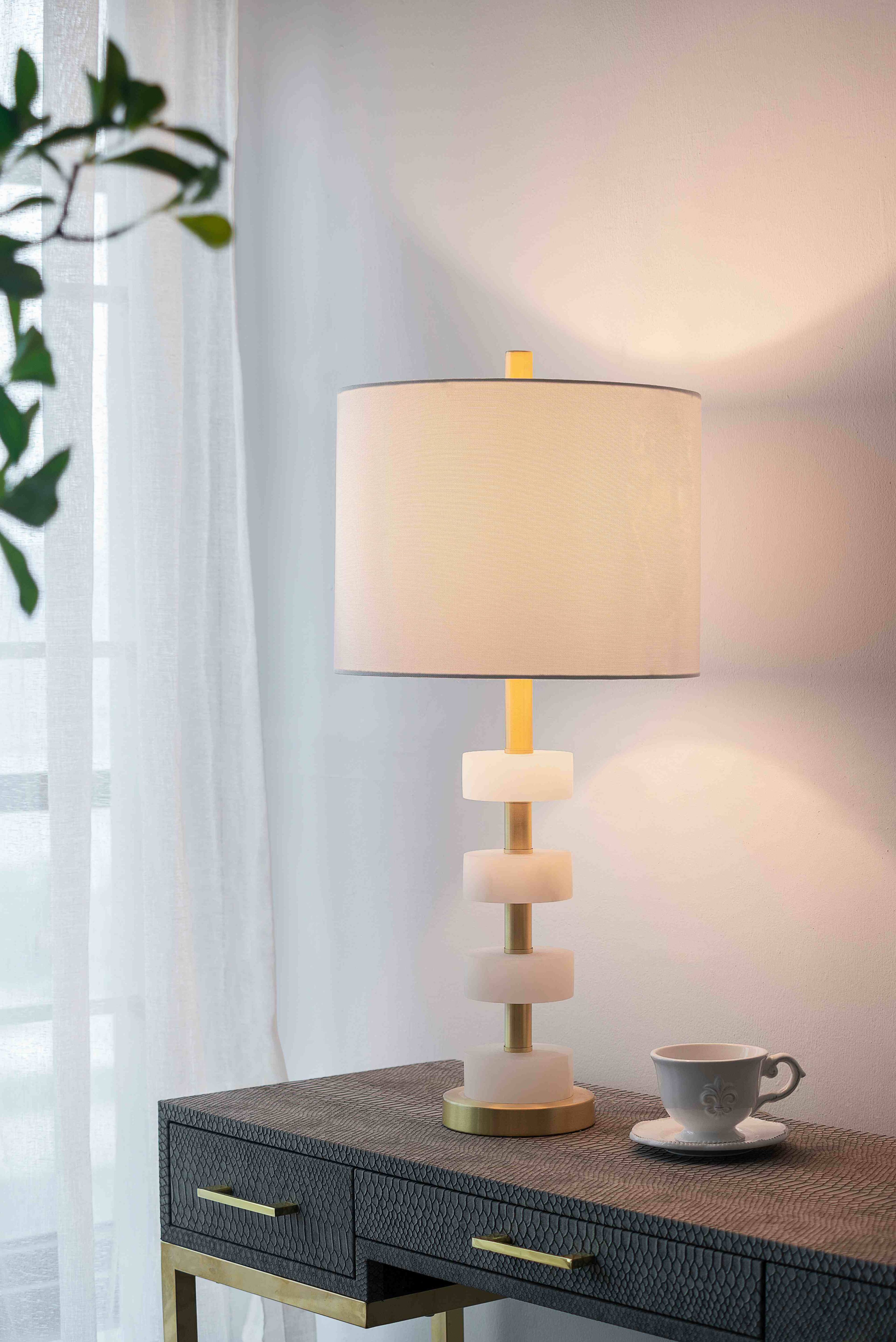 Left. Dexmalle - Dexmalle-Marble Table Lamp-White+Gold.