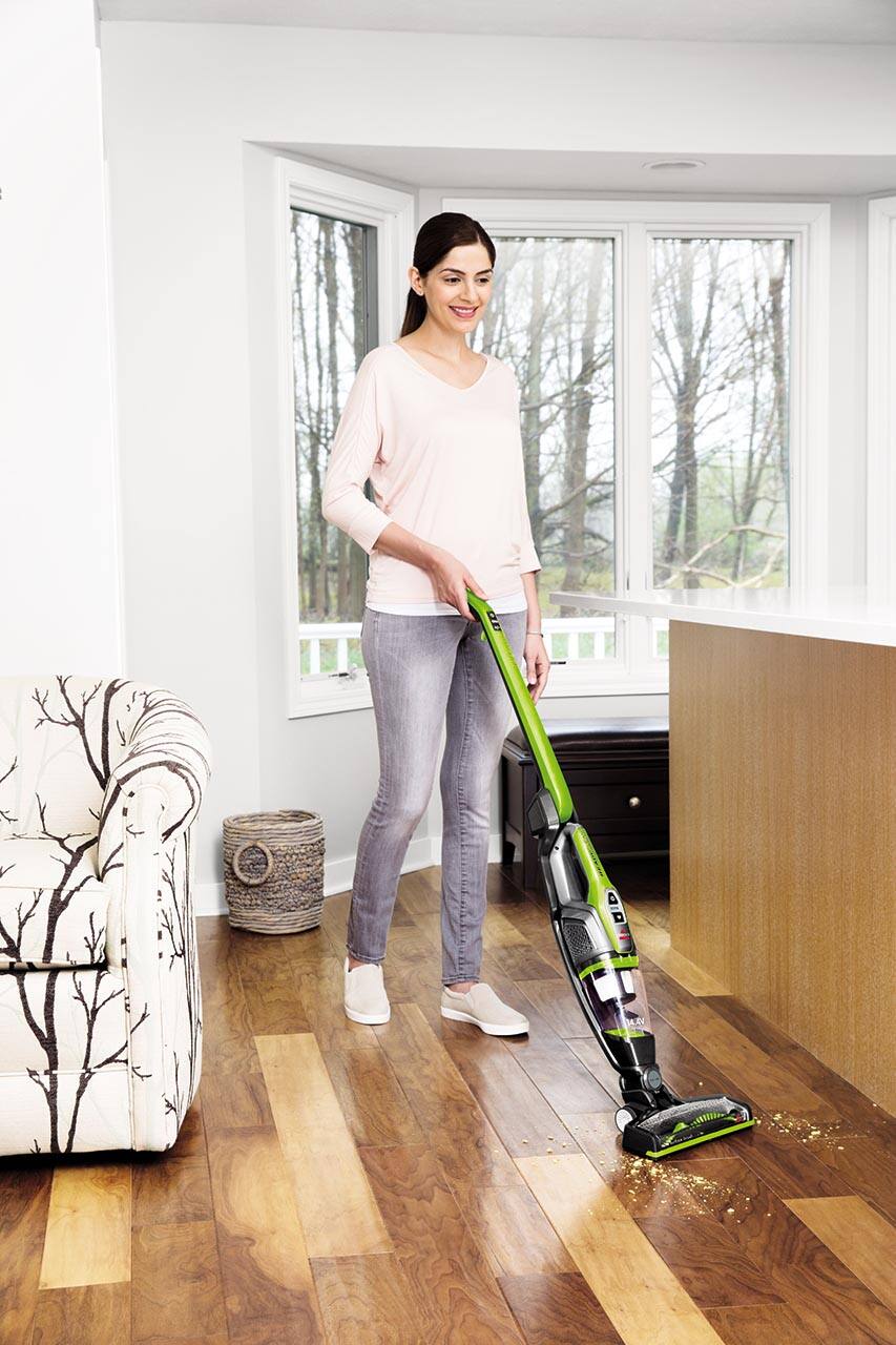 Left. BISSELL - BISSELL ReadyClean Cordless XRT 14.4V Stick Vacuum - Black / Green.