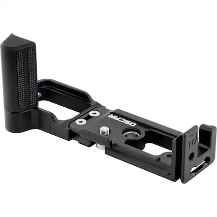Front. 3 Legged Thing - 3 Legged Thing OSCAR QD-Compatible Dedicated L-bracket for OM-System OM3 - Darkness.
